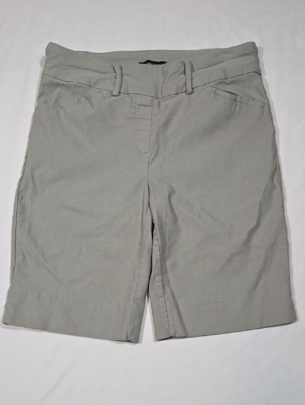Hilary Radley Ladies Pull On 9" Bermuda Mid-rise Short Gray Size Small